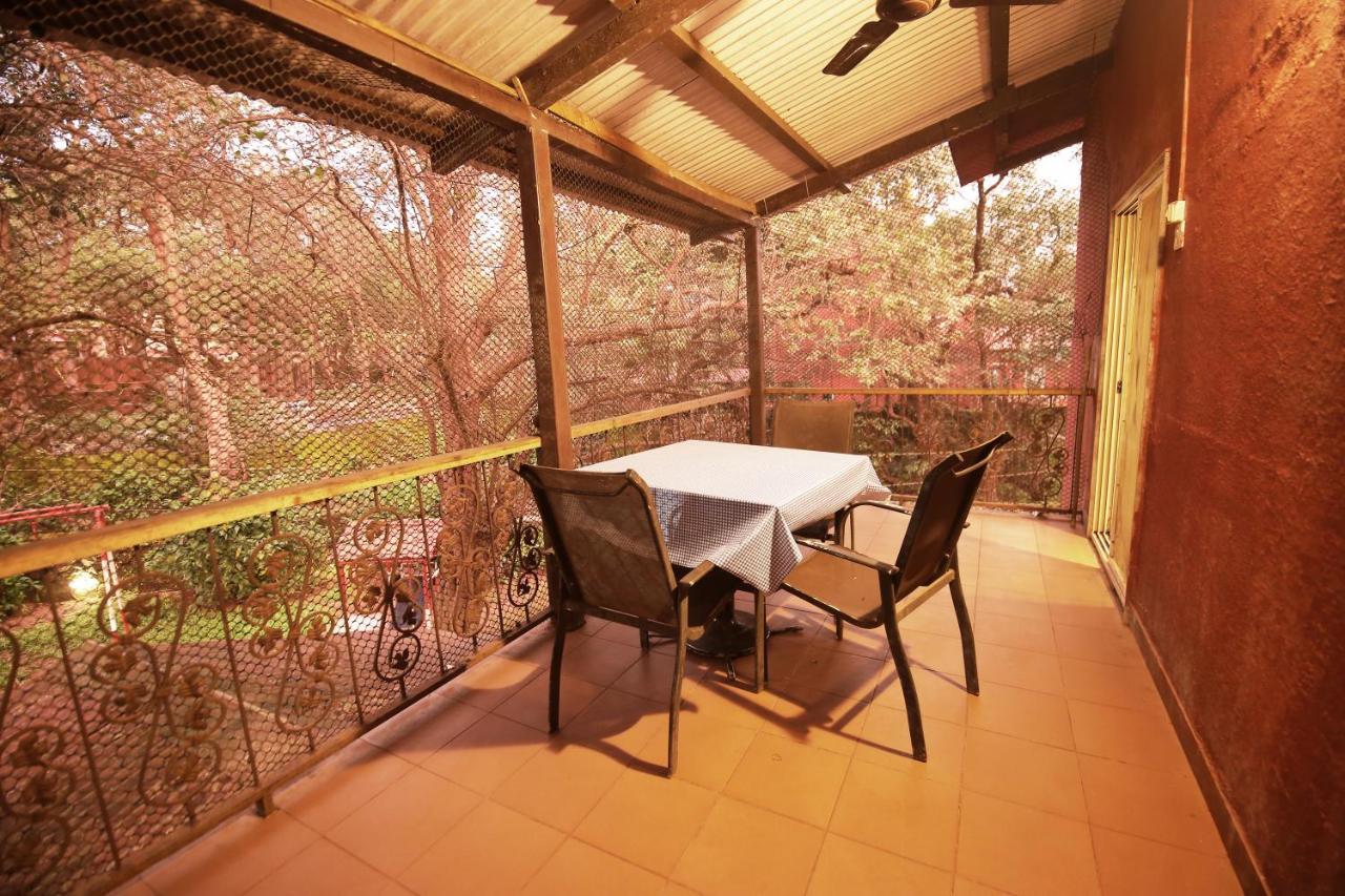 Westend Hotel Matheran Buitenkant foto